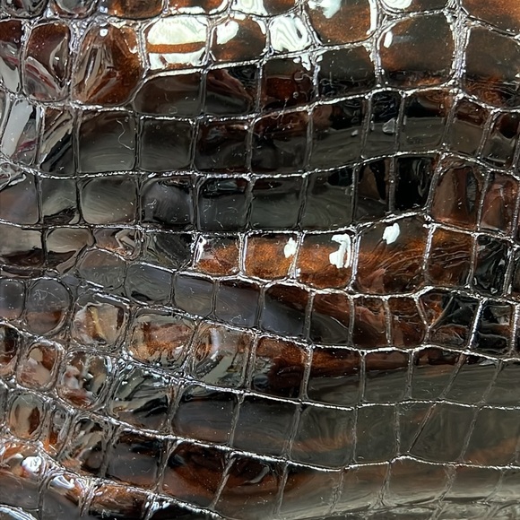 Brighton CHER Croc Patent Leather Shoulder Bag with Duster/Storage Bag D446849 - Picture 3 of 11